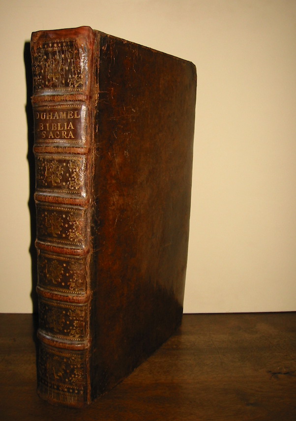   Biblia sacra vulgatae editionis cum selectis annotationibus ex optimis quibusque interpretibus excerptis. Pars prima (... Pars altera). Autore J.B. Duhamel... Editio secunda accuratissima... 1740 Lovanii apud Martinum van Overbeke